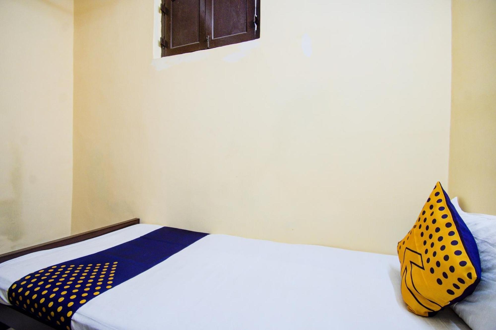 SPOT ON 78904 Dear Hotel Calcutta Calcutta Bara Bazar Buitenkant foto