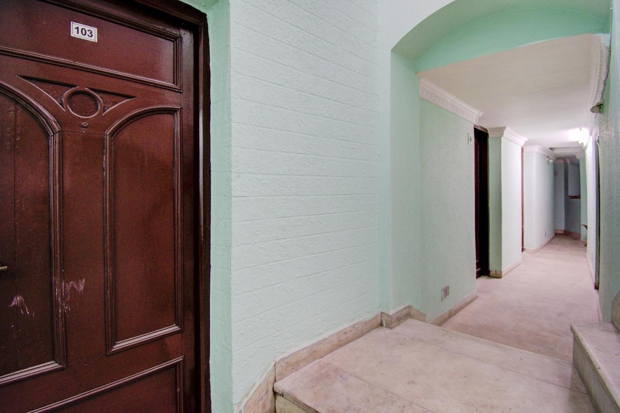 SPOT ON 78904 Dear Hotel Calcutta Calcutta Bara Bazar Buitenkant foto
